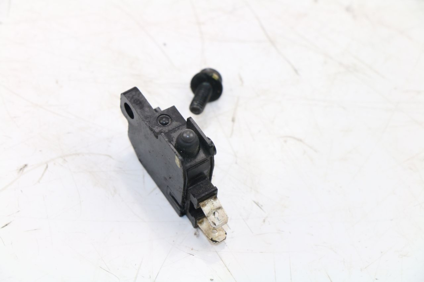 photo de CONTACTEUR FEU STOP DROIT HONDA MSX 125 (2013 - 2015) - Zoom état d’usage