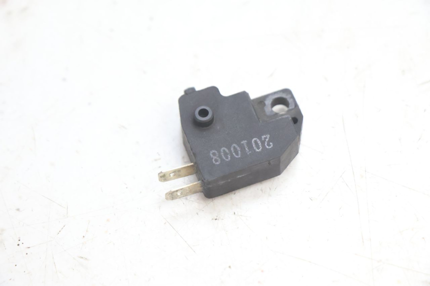 photo de CONTACTEUR FEU STOP DROIT KYMCO LIKE 4T 50 (2019 - 2025) - Détail de la pièce