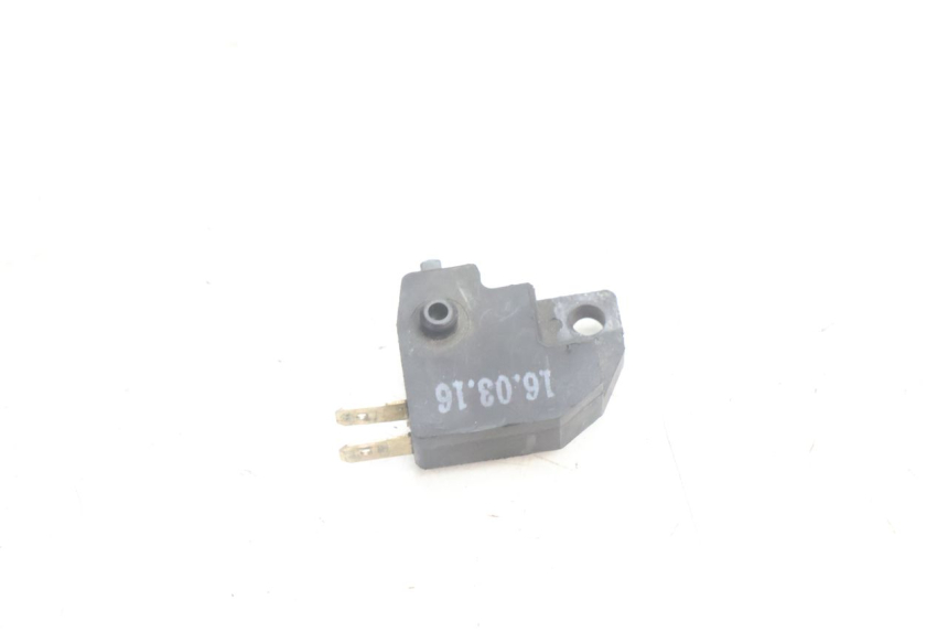 photo de CONTACTEUR FEU STOP DROIT SYM ORBIT III 3 4T 50 (2021 - 2025) - Détail de la pièce