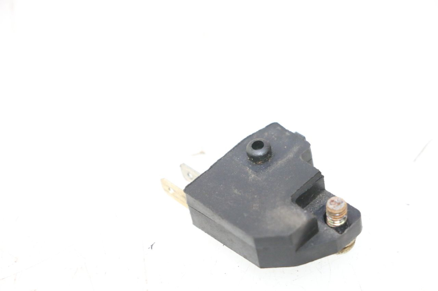 photo de CONTACTEUR FEU STOP DROIT IMF INDUSTRIE PACH 2T 50 (2009 - 2013) - Zoom état d’usage