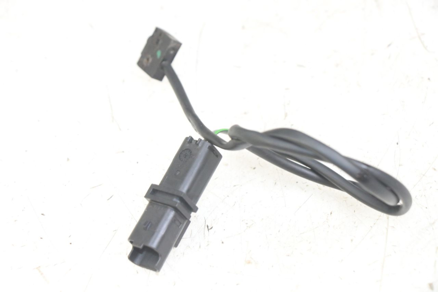 photo de CONTACTEUR FEU STOP DROIT PEUGEOT GEOPOLIS RS 125 (2007 - 2009)