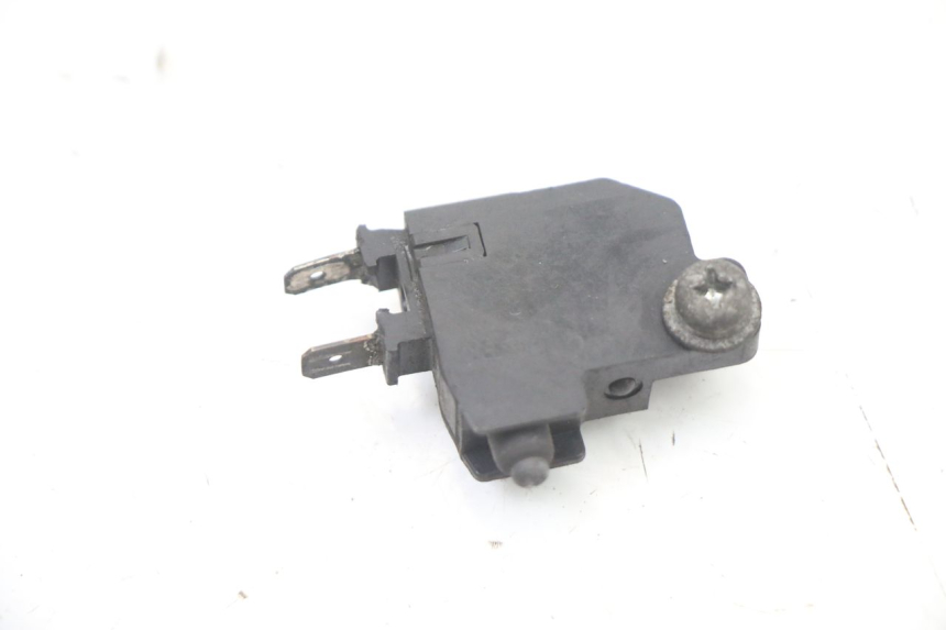photo de CONTACTEUR FEU STOP DROIT PEUGEOT SATELIS 125 (2013 - 2018)