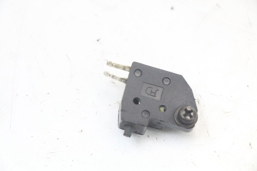 photo de CONTACTEUR FEU STOP DROIT PEUGEOT STREETZONE 4T 50 (2018 - 2023)