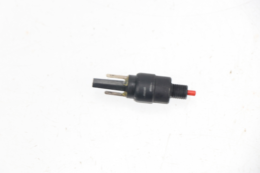 photo de CONTACTEUR FEU STOP DROIT PIAGGIO NEW TYPHOON 50 (2018 - 2021)