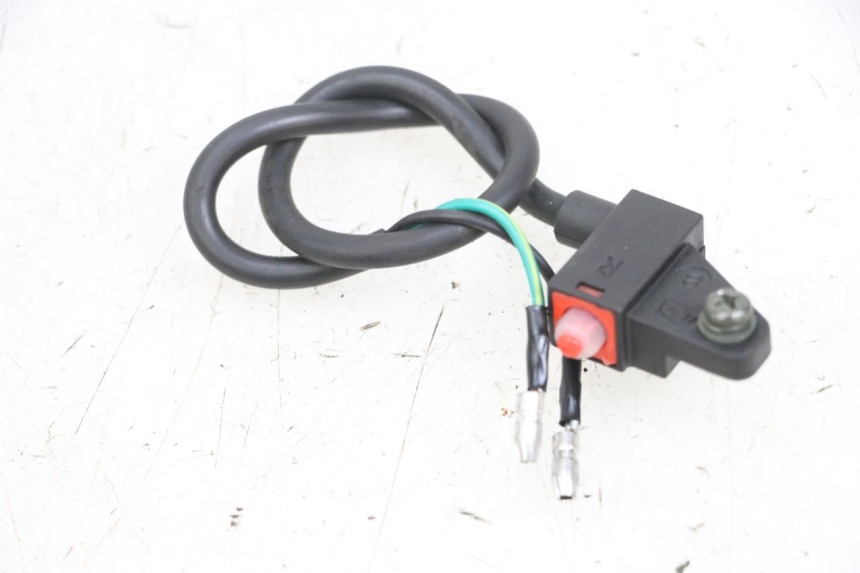 photo de CONTACTEUR FEU STOP DROIT EFUN PUSA 1 - Zoom état d’usage