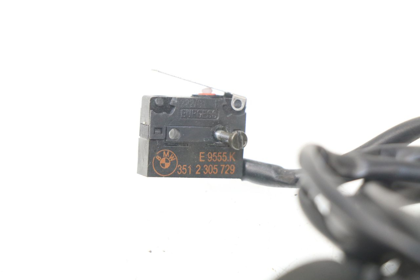 photo de CONTACTEUR FEU STOP DROIT BMW R GS 1150 (1999 - 2004) - Zoom état d’usage