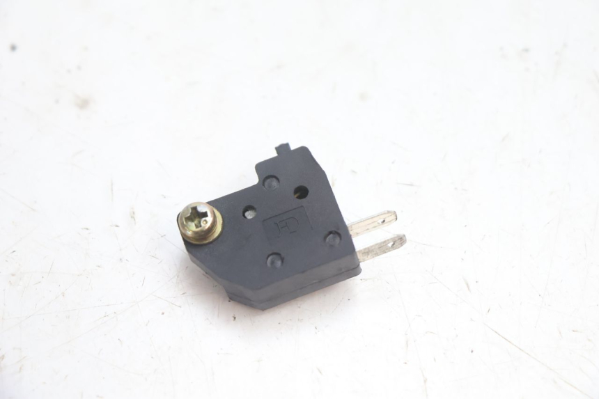 photo de CONTACTEUR FEU STOP DROIT TNT MOTOR ROMA 10' 2T 50 (2011 - 2018) - Vue principale