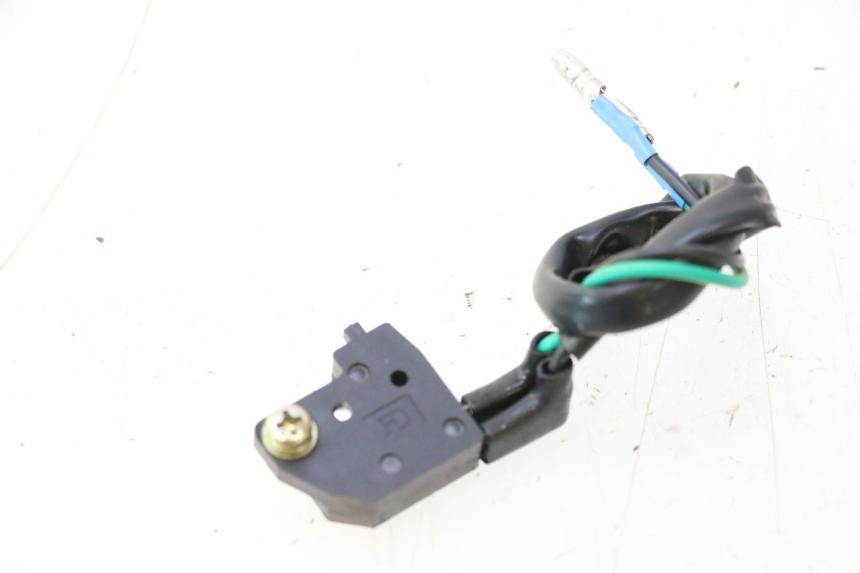 photo de CONTACTEUR FEU STOP DROIT TNT MOTOR ROMA 12' 2T 50 (2007 - 2018) - Vue principale