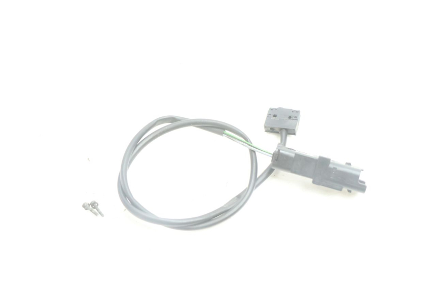 photo de CONTACTEUR FEU STOP DROIT PEUGEOT SATELIS 125 (2006 - 2009) - Autre angle de vue