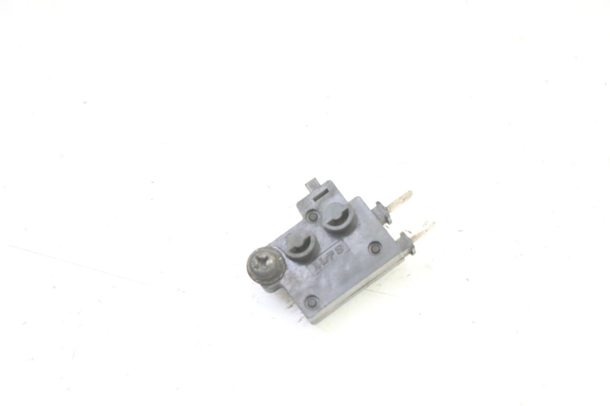 photo de CONTACTEUR FEU STOP DROIT HONDA ST PAN EUROPEAN 1300 (2002 - 2013)