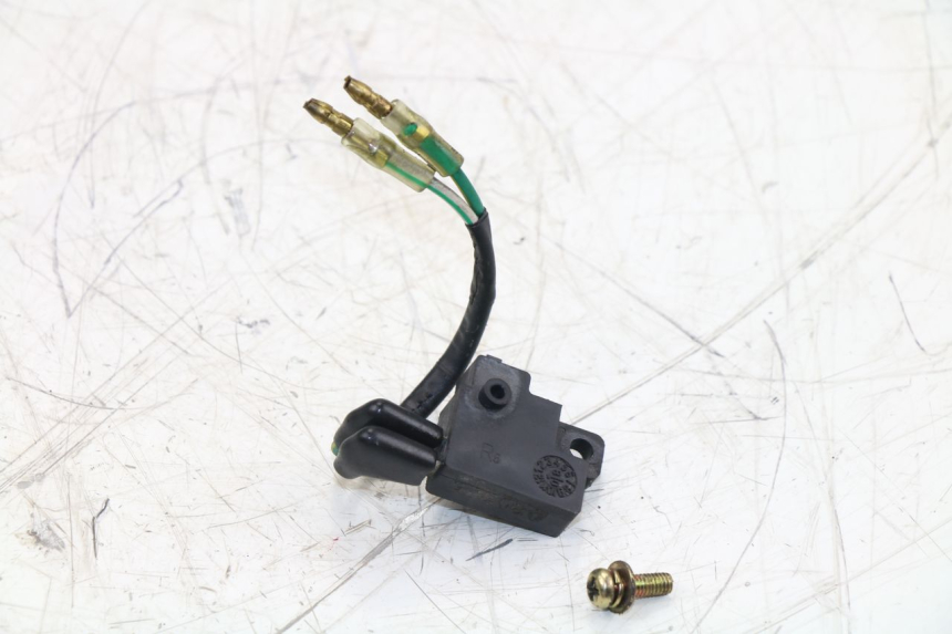 photo de CONTACTEUR FEU STOP DROIT SYM HD EVO 125 (2006 - 2010)