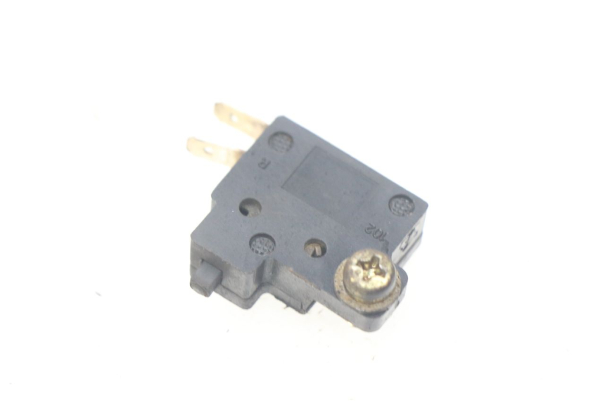 photo de CONTACTEUR FEU STOP DROIT SYM JET EURO X 2T 50 (2003 - 2007)