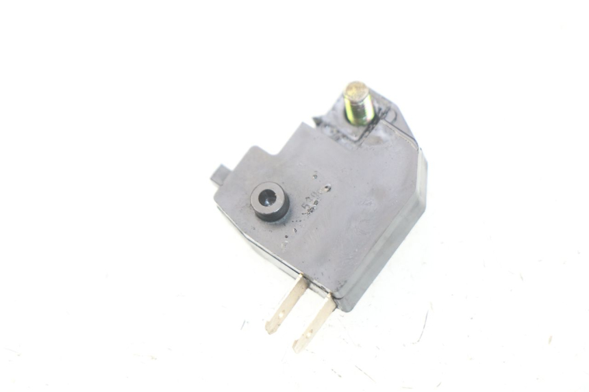 photo de CONTACTEUR FEU STOP DROIT TRIUMPH SPRINT ST ABS 1050 (2005 - 2007)
