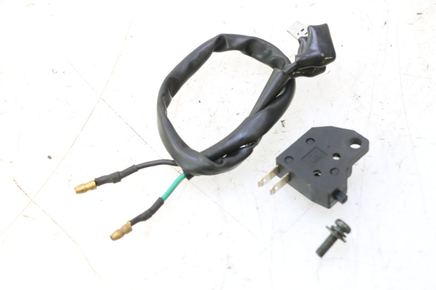 photo de CONTACTEUR FEU STOP DROIT PEUGEOT TWEET 4T 50 (2018 - 2022) - Vue principale