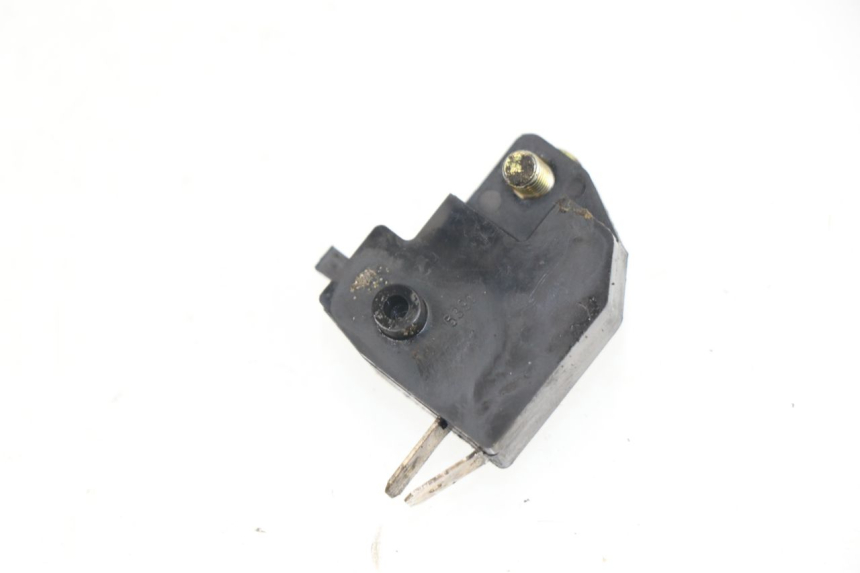 photo de CONTACTEUR FEU STOP DROIT SUZUKI UH BURGMAN 125 (2002 - 2006)