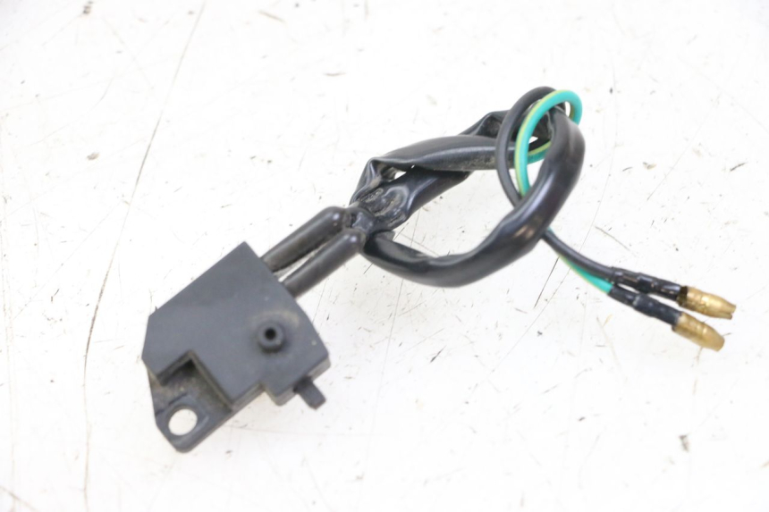 photo de CONTACTEUR FEU STOP DROIT UNIVERSAL BIKE ZN50QT-11B 50 (2018 - 2021)