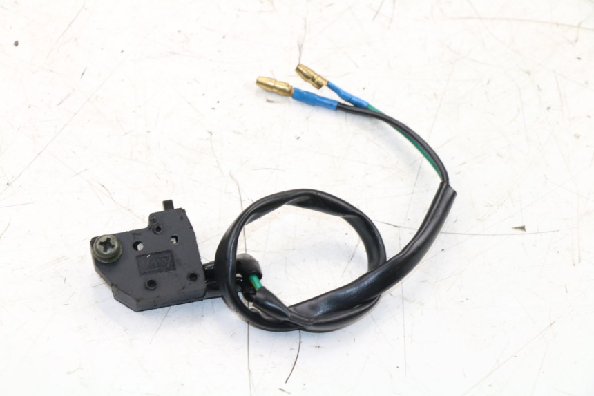 photo de CONTACTEUR FEU STOP DROIT EUROCKA VIRTUALITY GT 4T 50 (2011 - 2017) - Zoom état d’usage