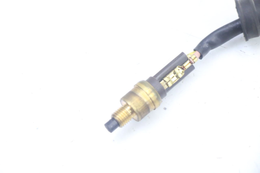 photo de CONTACTEUR FEU STOP DROIT YAMAHA WHY 50 (1998 - 2000)