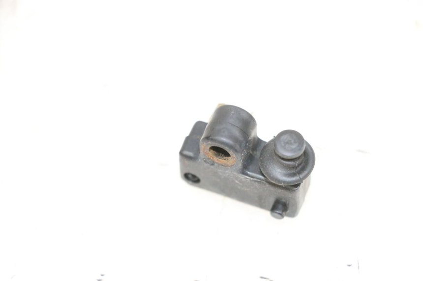 photo de CONTACTEUR FEU STOP DROIT YAMAHA XMAX X-MAX 125 (2006 - 2009) - Détail de la pièce