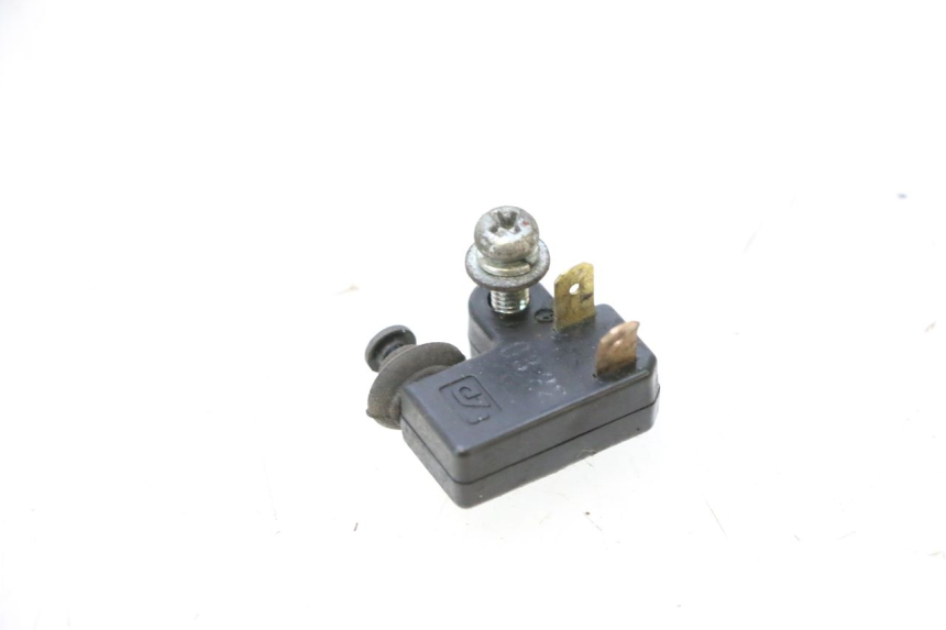 photo de CONTACTEUR FEU STOP DROIT YAMAHA X-MAX XMAX 125 (2010 - 2013) - Vue principale