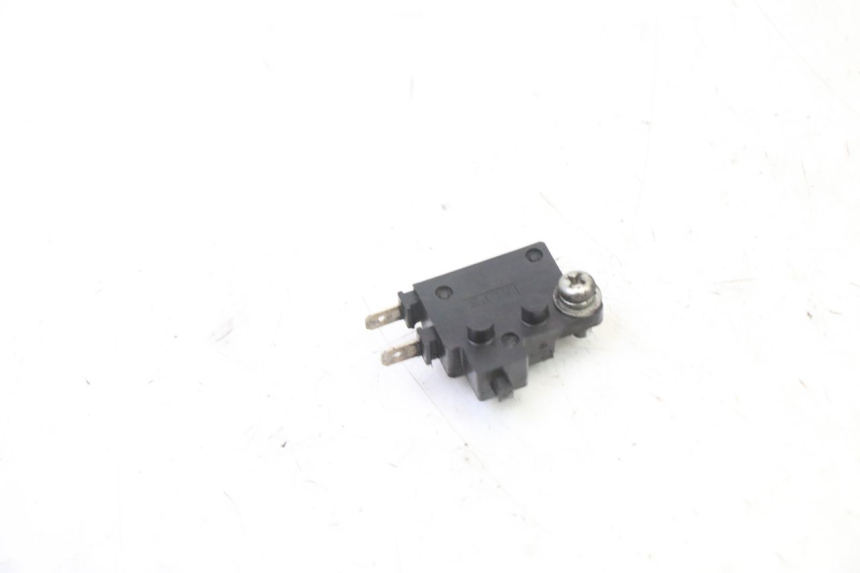 photo de CONTACTEUR FEU STOP DROIT YAMAHA XJ6 ABS 600 (2008 - 2016)