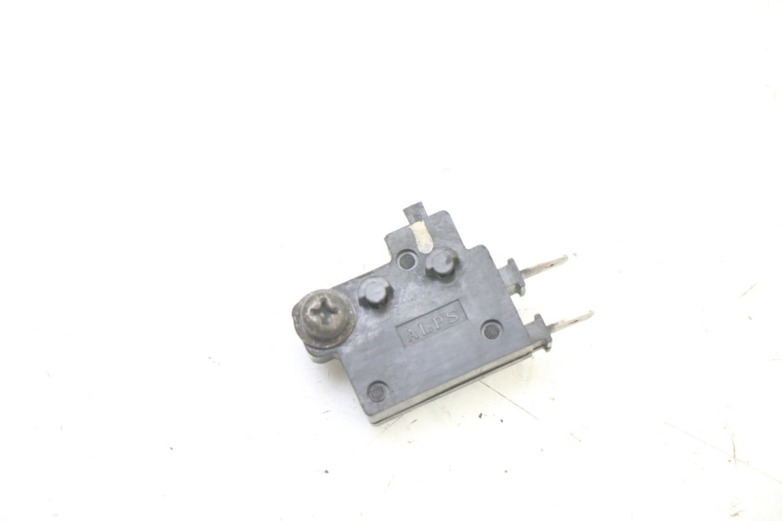 photo de CONTACTEUR FEU STOP DROIT HONDA XLV VARADERO 125 (2000 - 2006)