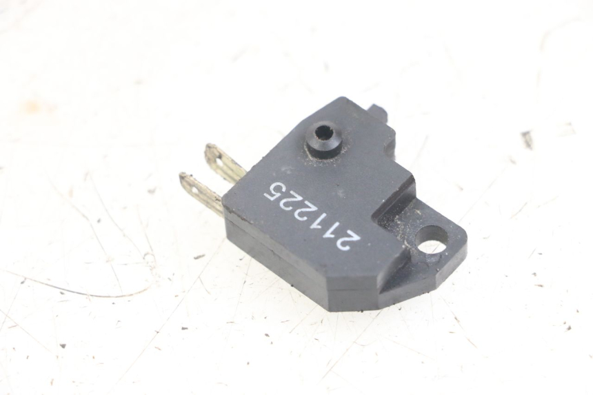 photo de CONTACTEUR FEU STOP DROIT FANTIC XM PERFORMANCE 2T 50 (2021 - 2022)