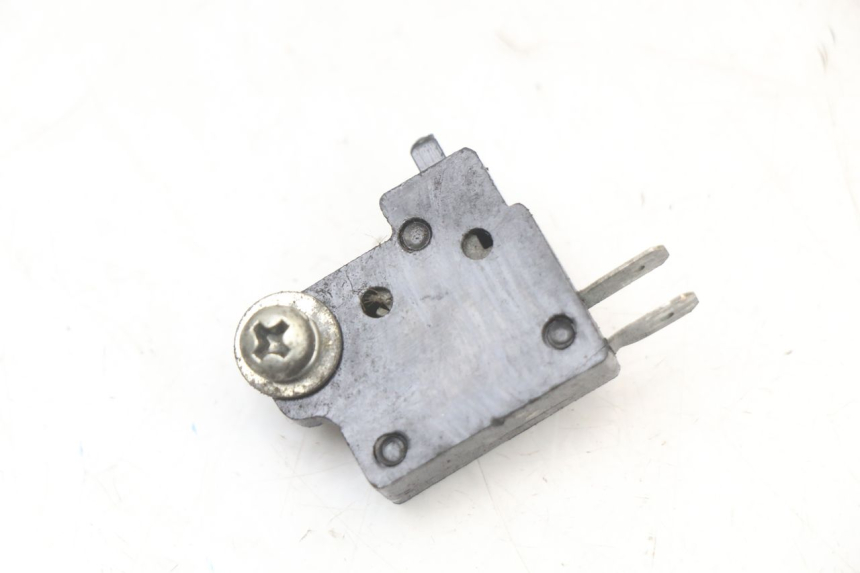 photo de Contacteur feu stop droit HYOSUNG XRX 125 (2000 - 2008)