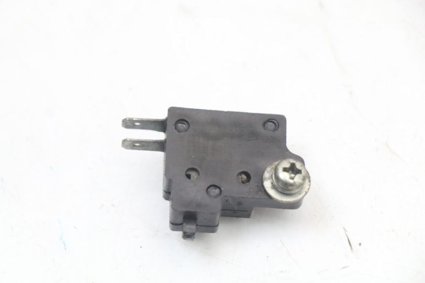 photo de Contacteur feu stop droit HYOSUNG XRX 125 (2000 - 2008)