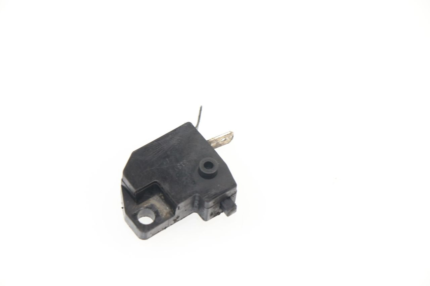 photo de CONTACTEUR FEU STOP DROIT YAMAHA XJR 1200 (1995 - 1999)