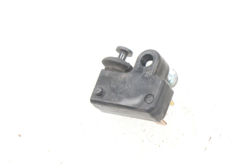 photo de CONTACTEUR FEU STOP DROIT YAMAHA XP T-MAX TMAX 500 (2008 - 2012)