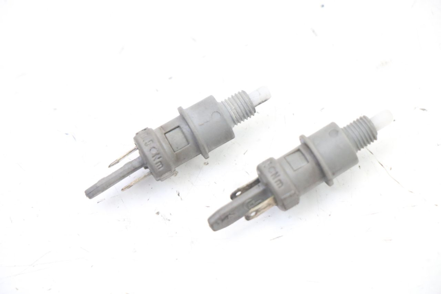photo de CONTACTEUR FEU STOP PEUGEOT ELYSEO 125 (1999 - 2004)