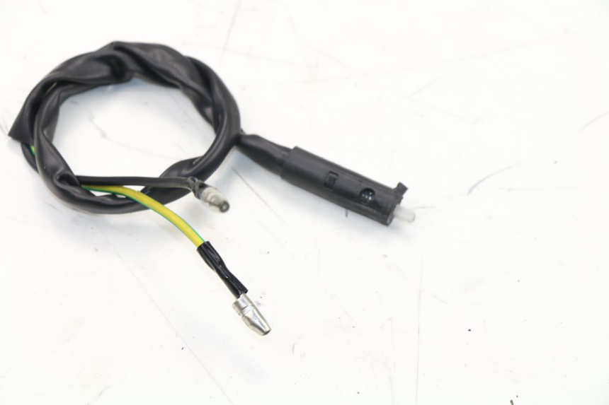 photo de CONTACTEUR FEU STOP GAUCHE S-RIDER CAPRI 2T 50 (2010 - 2017) - Vue principale