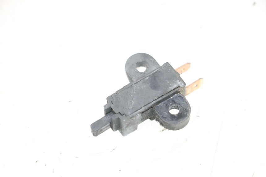 photo de CONTACTEUR FEU STOP GAUCHE MBK FLIPPER 115 (2013 - 2017) - Zoom état d’usage