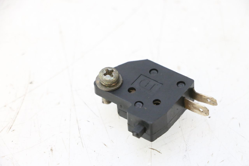 photo de CONTACTEUR FEU STOP GAUCHE KYMCO LIKE 125 (2009 - 2016) - Zoom état d’usage