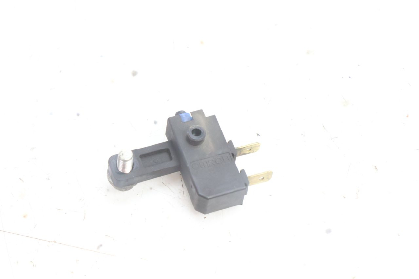 photo de CONTACTEUR FEU STOP GAUCHE YAMAHA N-MAX NMAX 125 (2021 - 2024) - Zoom état d’usage