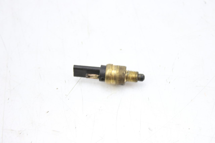 photo de CONTACTEUR FEU STOP GAUCHE PEUGEOT SV 125 (1991 - 1994)
