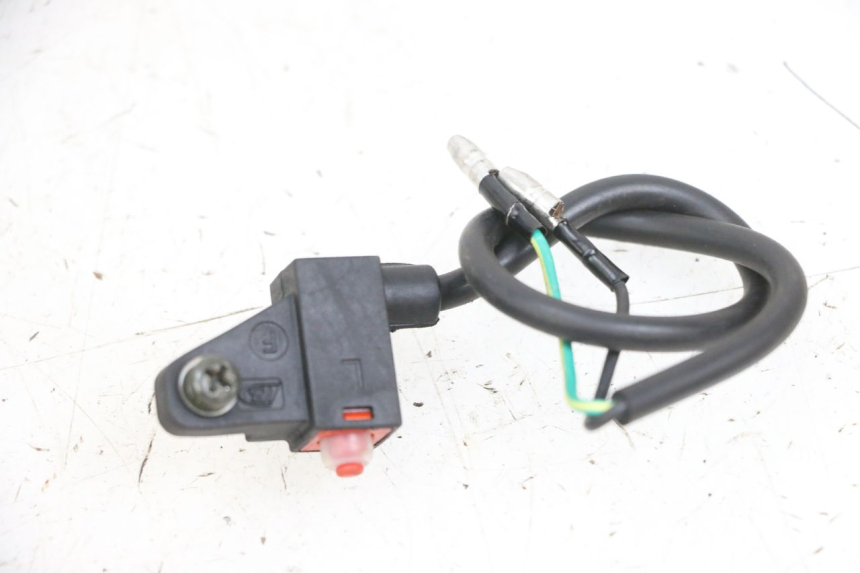 photo de CONTACTEUR FEU STOP GAUCHE EFUN PUSA 1 - Autre angle de vue