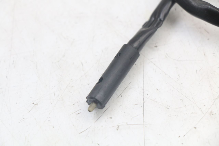 photo de CONTACTEUR FEU STOP GAUCHE JM MOTORS SANTANA 50 (2014 - 2023) - Zoom état d’usage