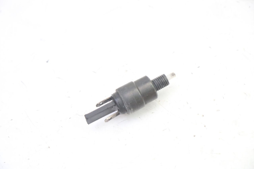 photo de CONTACTEUR FEU STOP GAUCHE PEUGEOT STREETZONE I 2T 50 (2018 - 2020)