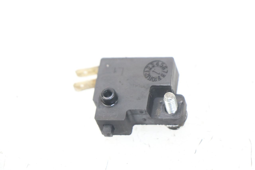 photo de CONTACTEUR FEU STOP GAUCHE SYM GTS EFI ABS 125 (2012 - 2016)