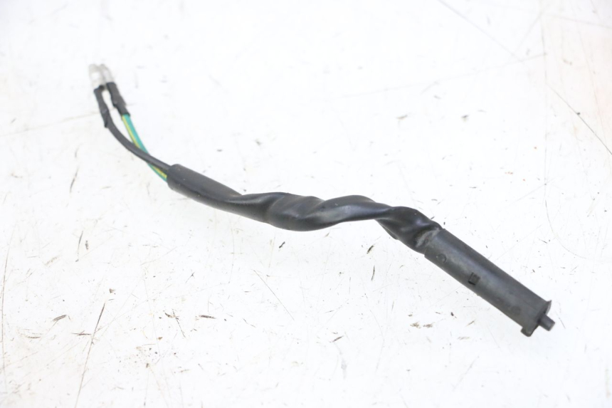 photo de CONTACTEUR FEU STOP GAUCHE PEUGEOT TWEET 4T 50 (2018 - 2020)