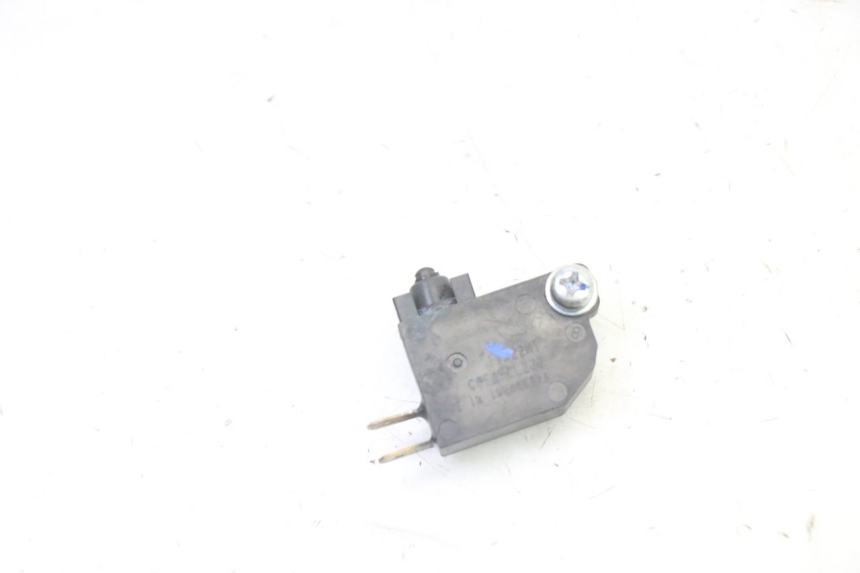 photo de CONTACTEUR FEU STOP GAUCHE YAMAHA XMAX X-MAX 125 (2021 - 2025)