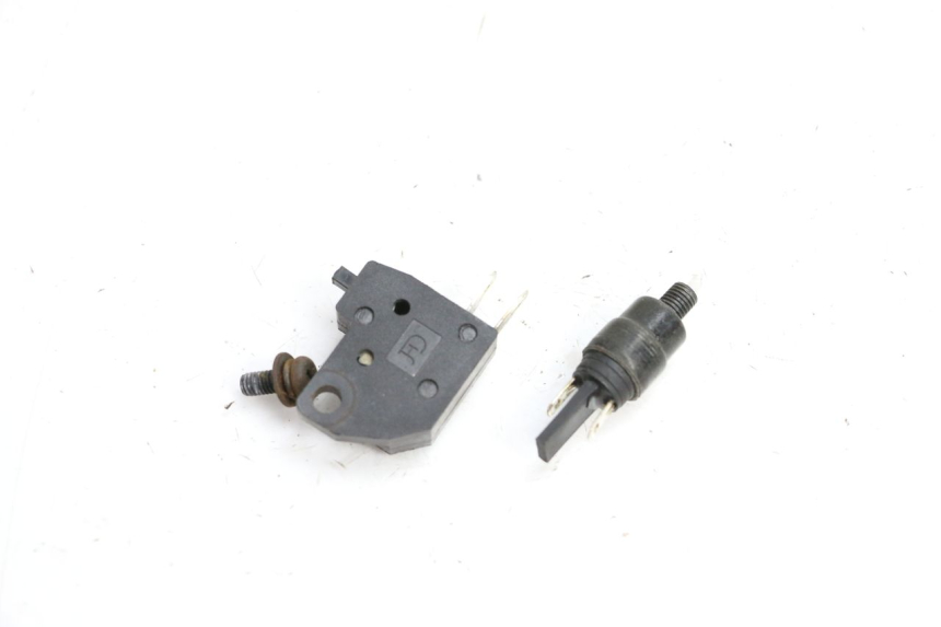 photo de CONTACTEUR FEU STOP PEUGEOT KISBEE 4T 50 (2018 - 2022) - Vue principale