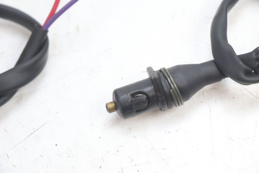 photo de CONTACTEUR FEU STOP LONGJIA LJ50QT 8M 2T 50 (2010 - 2017) - Autre angle de vue