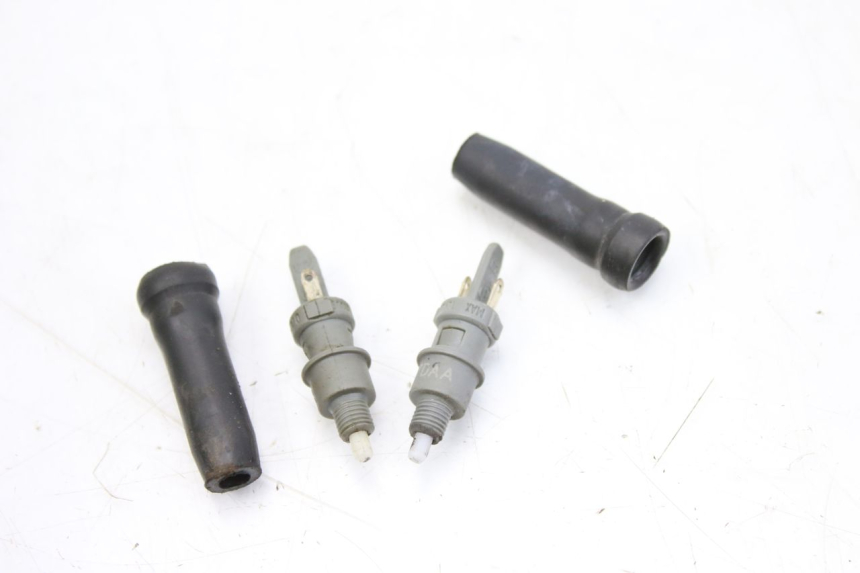 photo de CONTACTEUR FEU STOP PEUGEOT LUDIX 50 (2008 - 2017)