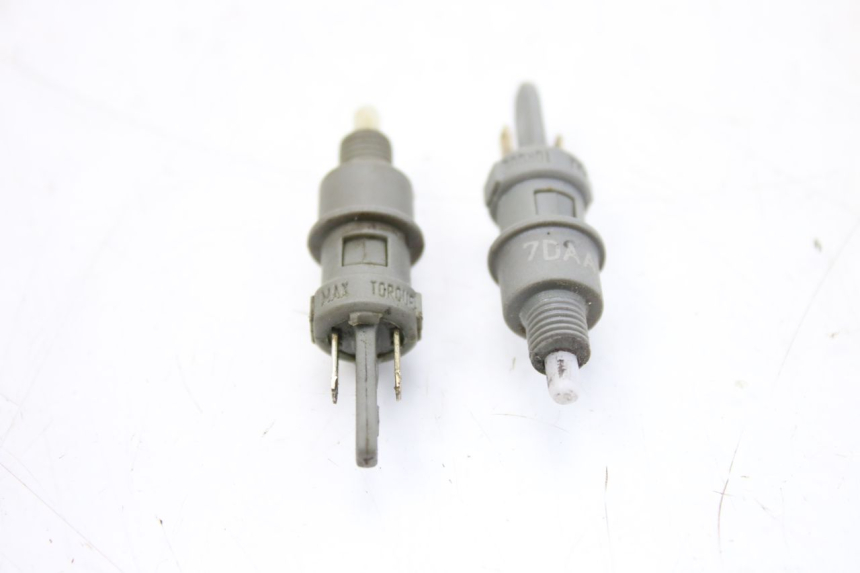 photo de CONTACTEUR FEU STOP PEUGEOT LUDIX 50 (2008 - 2017)