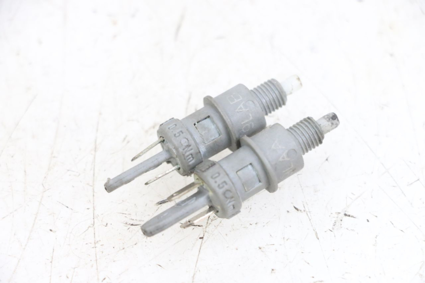 photo de CONTACTEUR FEU STOP PEUGEOT LUDIX 50 (2008 - 2017) - Vue principale