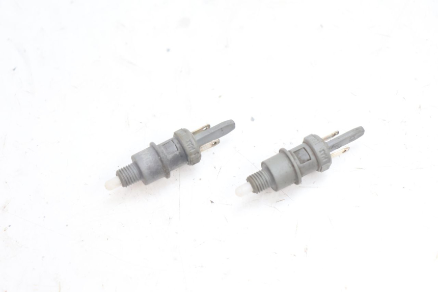photo de CONTACTEUR FEU STOP PEUGEOT LUDIX ONE 50 (2004 - 2013) - Vue principale