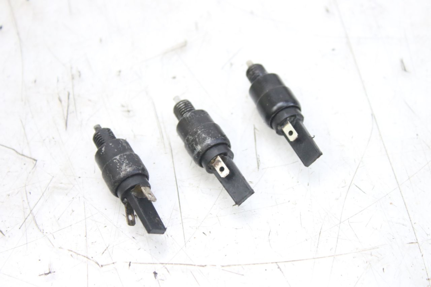 photo de CONTACTEUR FEU STOP PIAGGIO MP3 RL 250 (2007 - 2010)